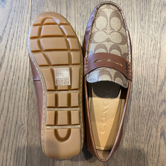 Coach Shoes - Picture 4 of 5